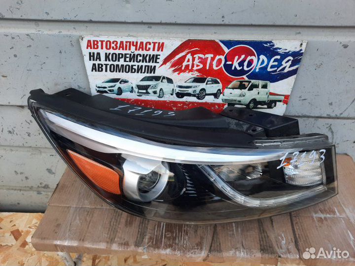 Фара передняя правая Kia Carnival 2014-2020