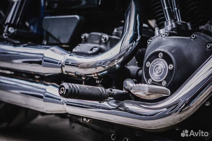 Harley davidson street bob