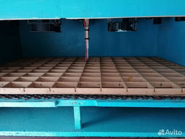 Инкубатор для яиц автоматический