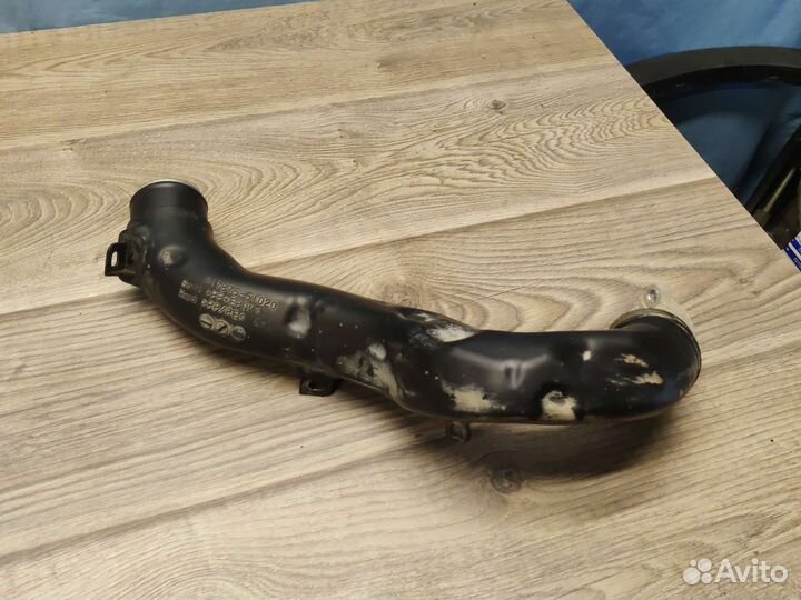 Патрубок воздушного фильтра Toyota LC200 2016г