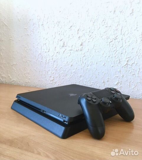 Sony playstation 4 PS4 Slim 1tb