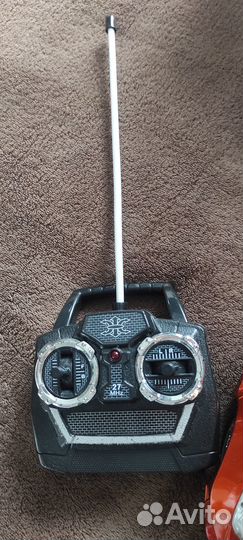 Радиоуправляемая машинка