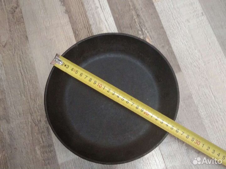 Чугунная сковорода
