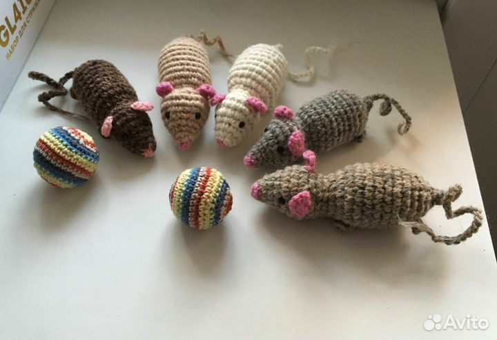 Набор вязанных мышек для питомца