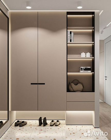 Прихожая со шкафом