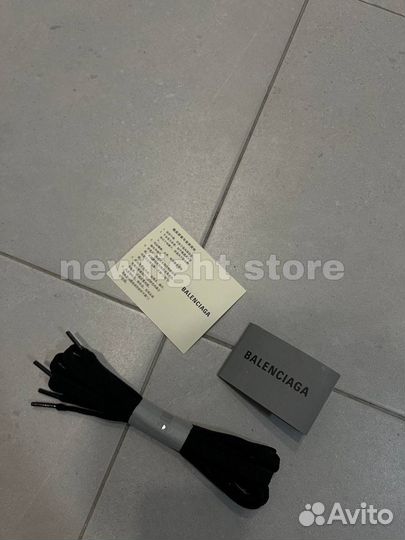 Кроссовки balenciaga 10xl на руках