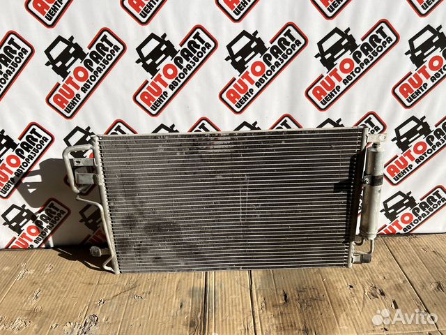 Радиатор кондиционера Hyundai Tucson 1