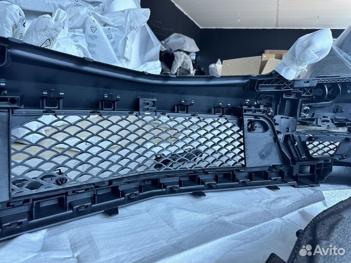 Mercedes ben w204 передний бампер 6.3 amg рест