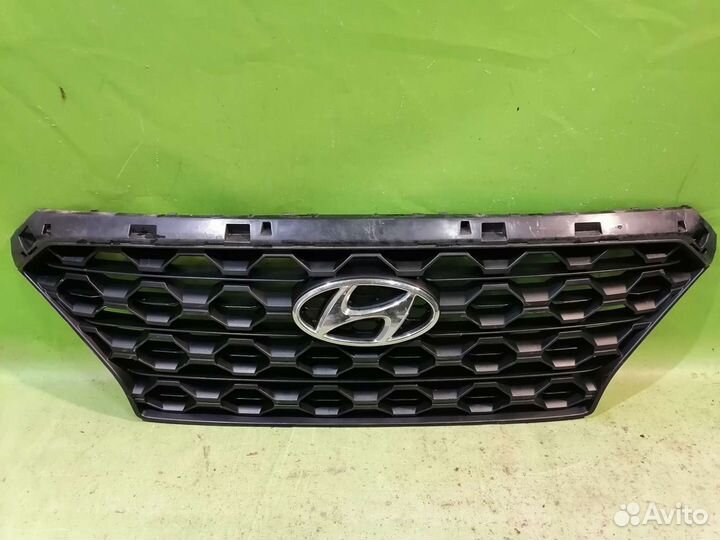 Решетка радиатора Hyundai Santa Fe 4