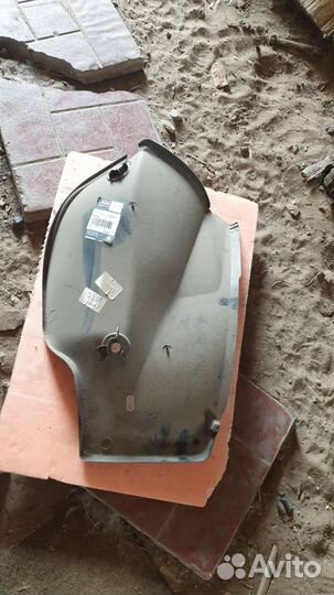 LADA largus задний правый подкрылок