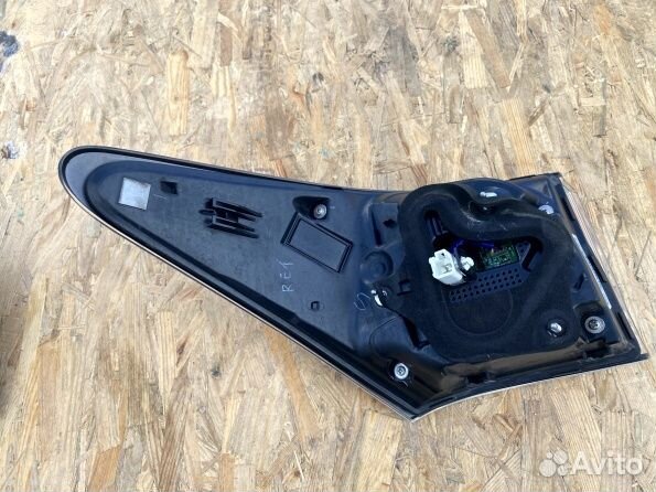 Фонарь задний правый Lexus GS 4