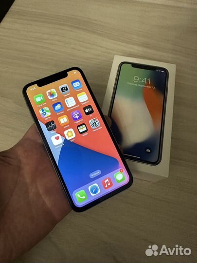 iPhone X, 64 ГБ