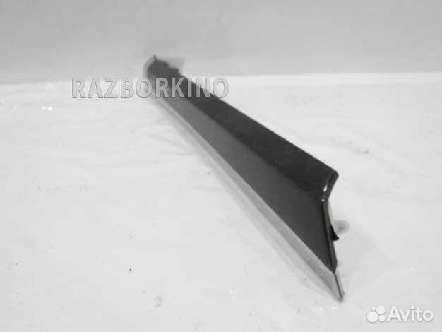 Накладка двери задней правой