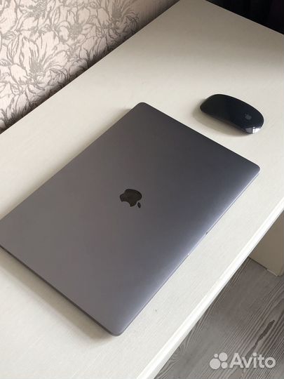 Apple Macbook Pro 13 inch 2019