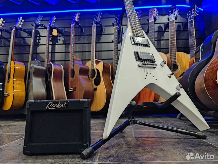 Электрогитара Arrow (Стрела) + Комбик 5вт