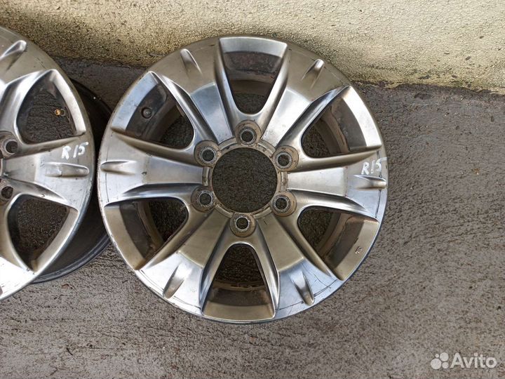 Литые диски на Тойота хайлюкс