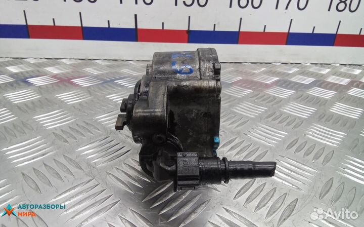 Насос вакуумный Ford Focus 2 2006