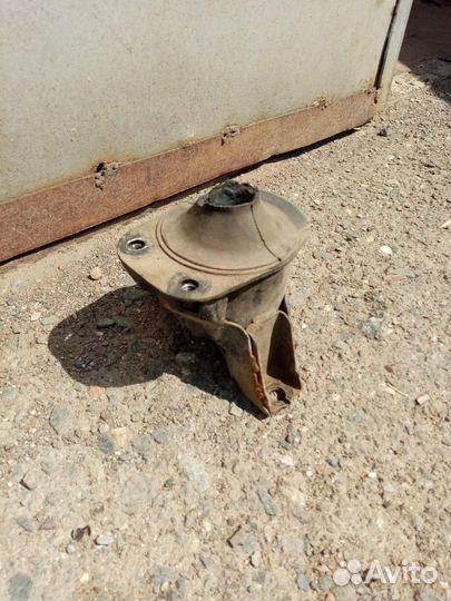 Опора двигателя правая Honda Civic 4d 2006-2011