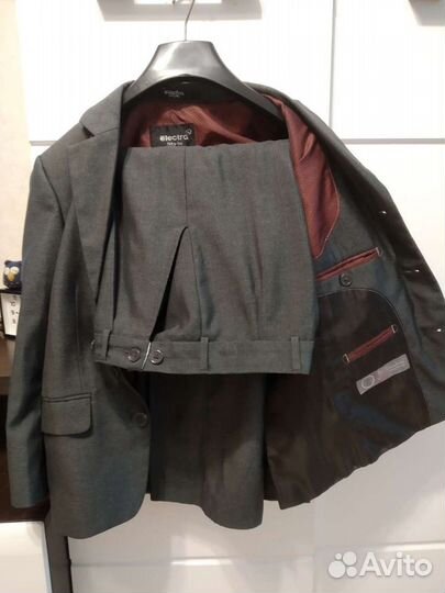 Школьный костюм 128