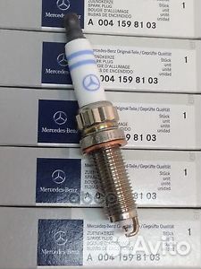 Свеча зажигания A0041598103 mercedes-benz