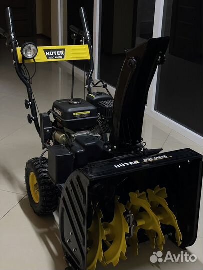 Снегоуборщик Huter SGC 4800B