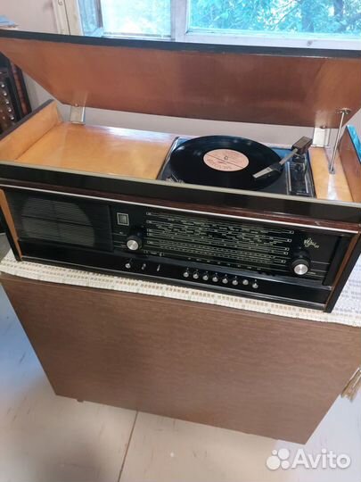 Радиола Урал-111
