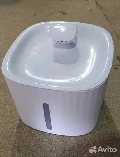 Автоматическая поилка для кошек и собак