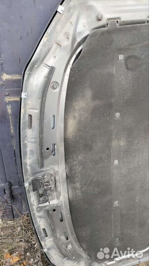 Продам капот на Фольксваген Тауран