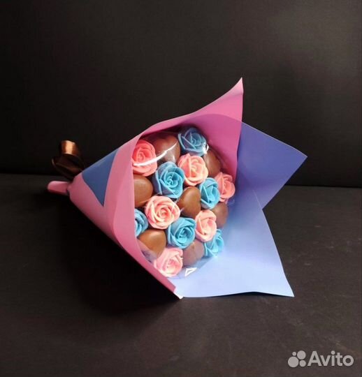 Букет Шоколадный Микс из Роз и Сердец