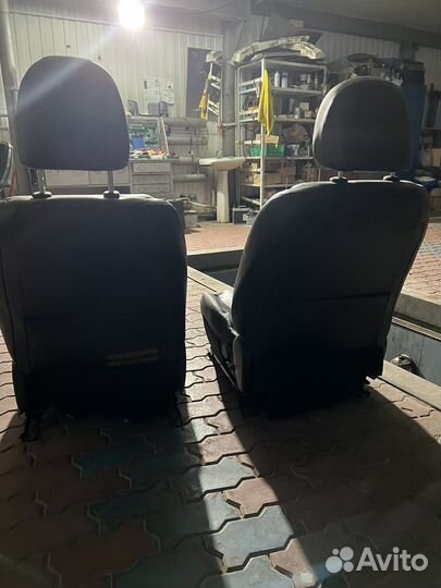 Сидения на Хайлендер U40