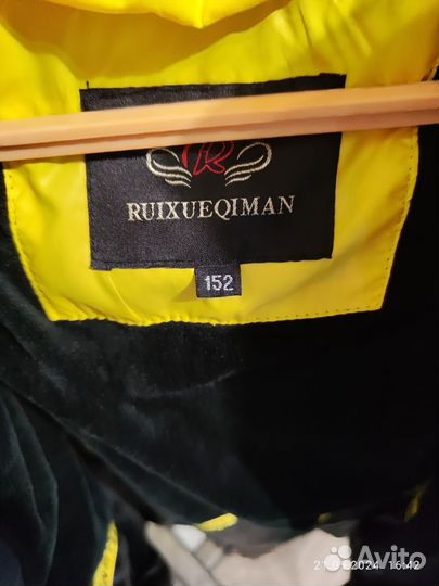 Куртка зимняя на девочку 152