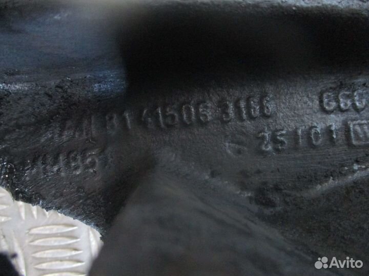 Кронштейн двс передний MAN 81415063166