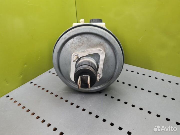 Вакуумник Mercedes-Benz S-Class W220 M112.944 3.2