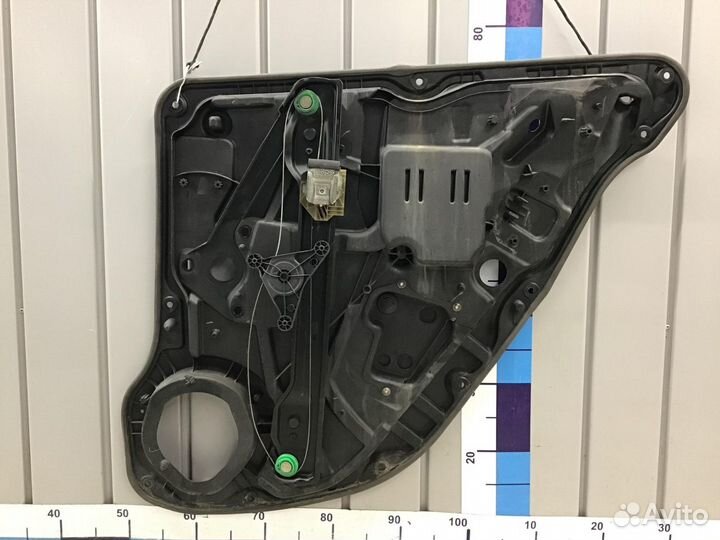 Стеклоподъемник электр. задний правый Mercedes Ben