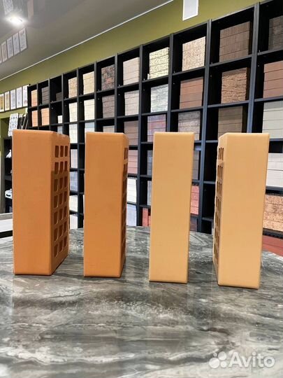 Кирпич облицовочный персик скала Железногорский