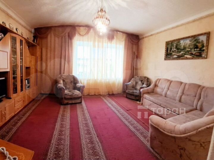 2-к. квартира, 63 м², 1/2 эт.