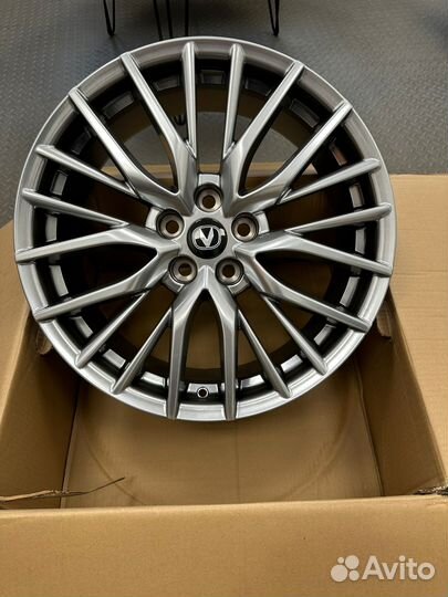 Новые диски R19 на Toyota RAV4 5/114.3