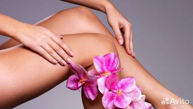 Акция на эпиляцию. Восковая депиляция реклама. Депиляция воском реклама. Реклама баннер вертикальный электроэпиляция воском. Восковая депиляция надпись.