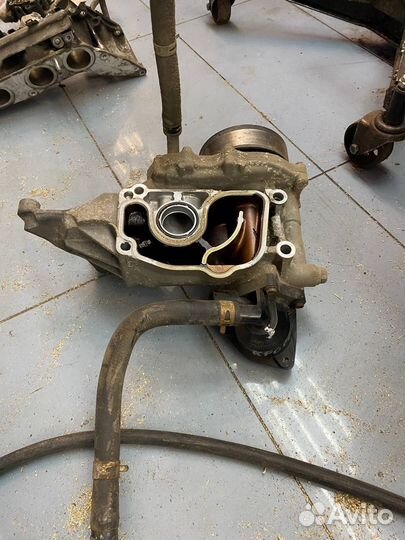 Насос водяной Помпа на Honda Accord 8