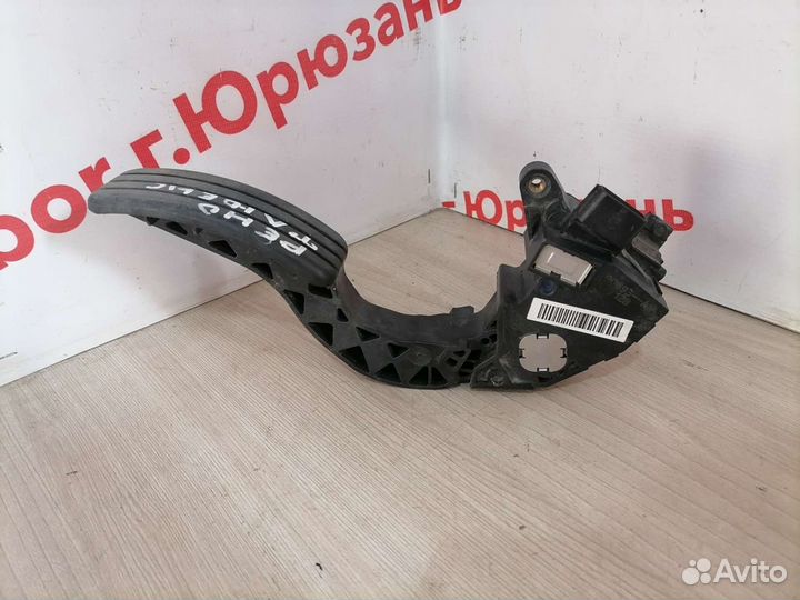 Педаль газа Renault Fluence