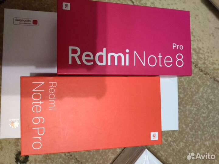 Коробки от телефонов