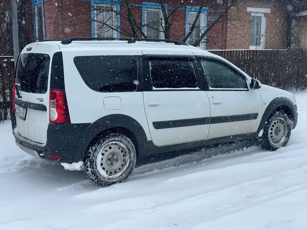 ВАЗ (LADA) Largus Cross: фото владельца