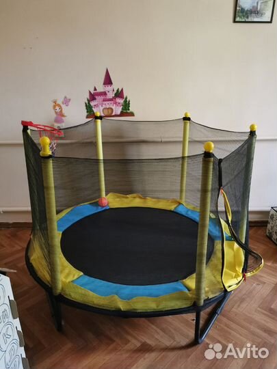 Батут каркасный с защитной сеткой большой 150см