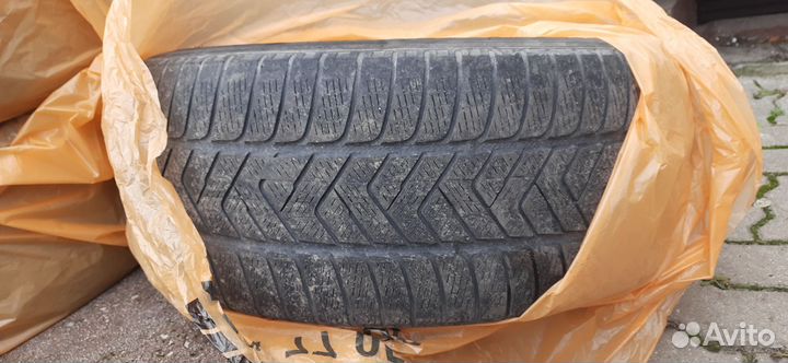 Pirelli Scorpion Winter 255/55 R18