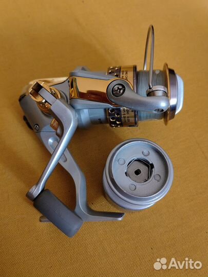 Катушка для спиннинга JM 1000