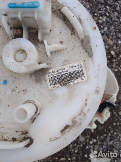 Насос топливный Opel Astra J