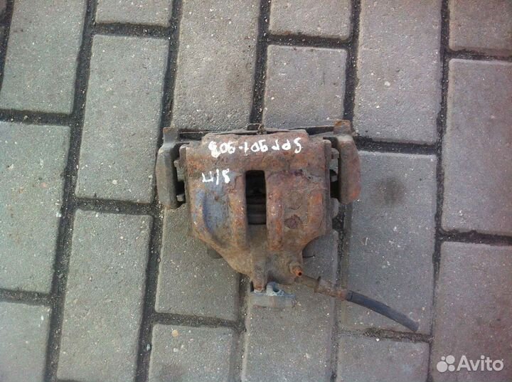 Суппорт задний правый mercedes-benz Sprinter