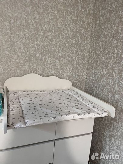 Пеленальный столик