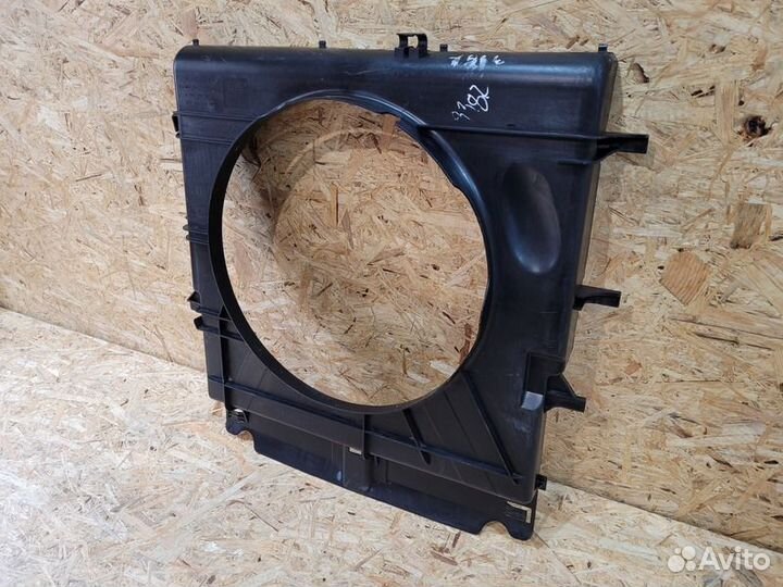 Диффузор вентилятора Mercedes-Benz Sprinter W906