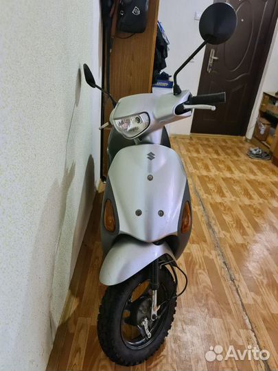 Скутер suzuki lets 4